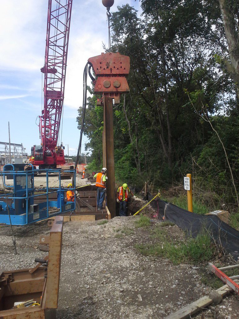Cofferdam Construction 2 Medium E1542739116163